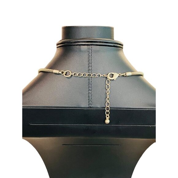 Goldtone Triangle Necklace 17"-20" Lays Flat Lobster Clasp - Picture 13 of 16